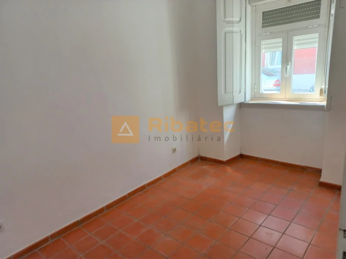 Apartamento T2 para Arrendamento em Estrela Foto 9