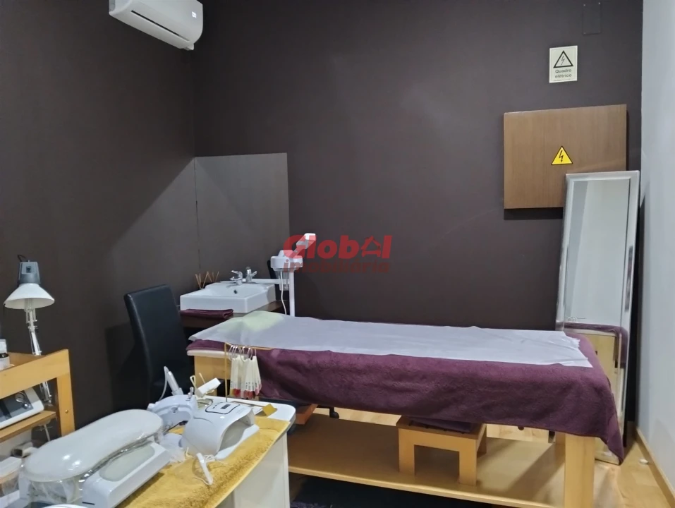 Loja para Venda em Repeses e São Salvador Foto 9