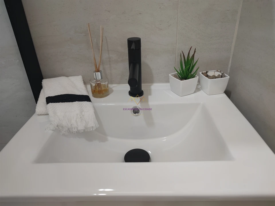 Apartamento T3 para Venda em Benfica Foto 8