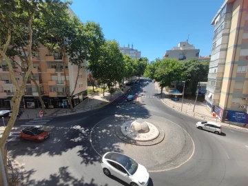 Apartamento T3 para Venda em Benfica