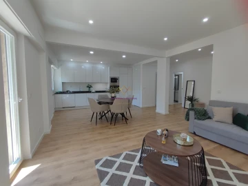Apartamento T3 para Venda em Benfica
