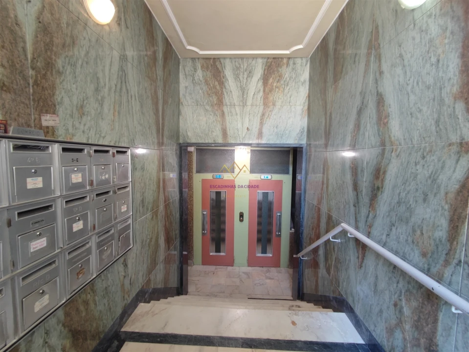 Apartamento T3 para Venda em Benfica Foto 52