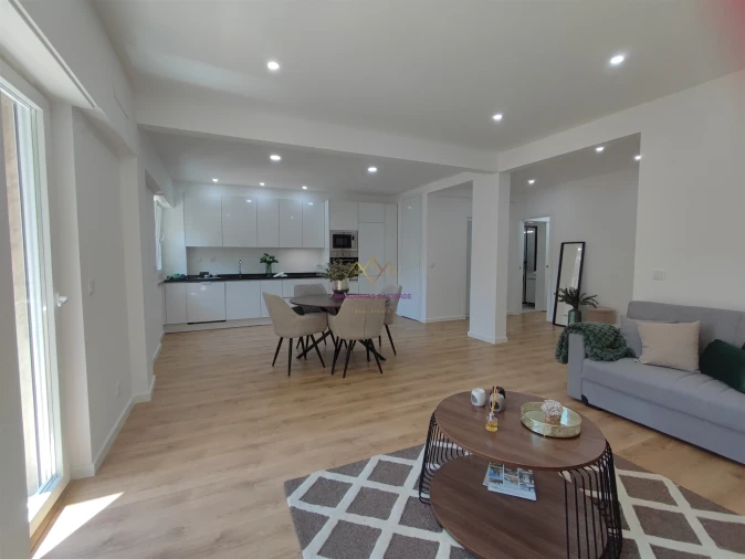 Apartamento T3 para Venda em Benfica Foto 43