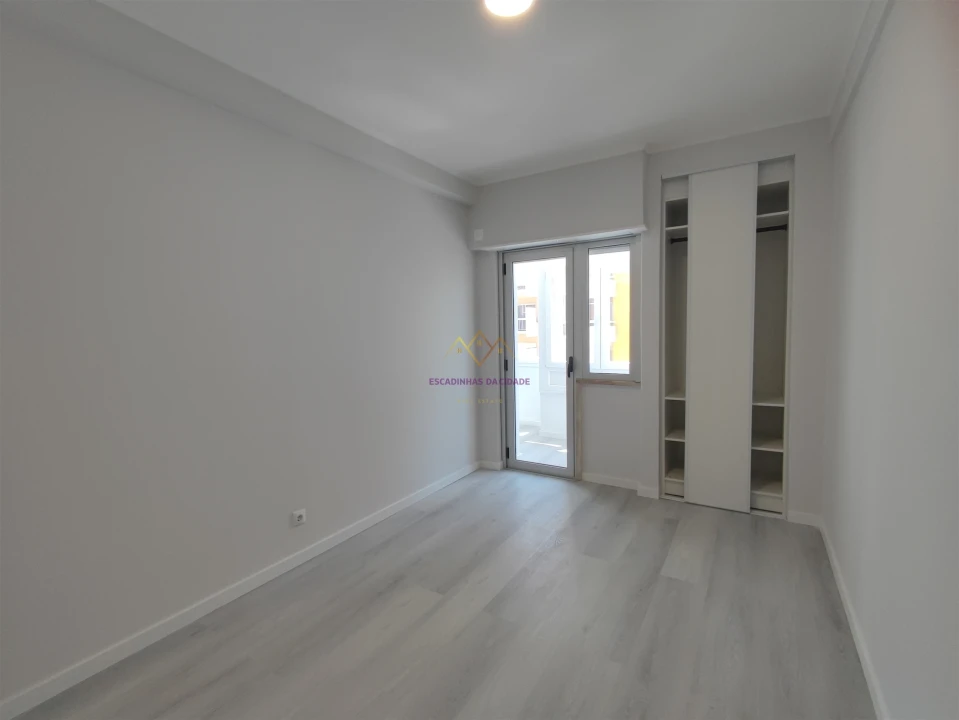 Apartamento T2 para Venda em Oeiras e São Julião da Barra, Paço de Arcos e Caxias Foto 9