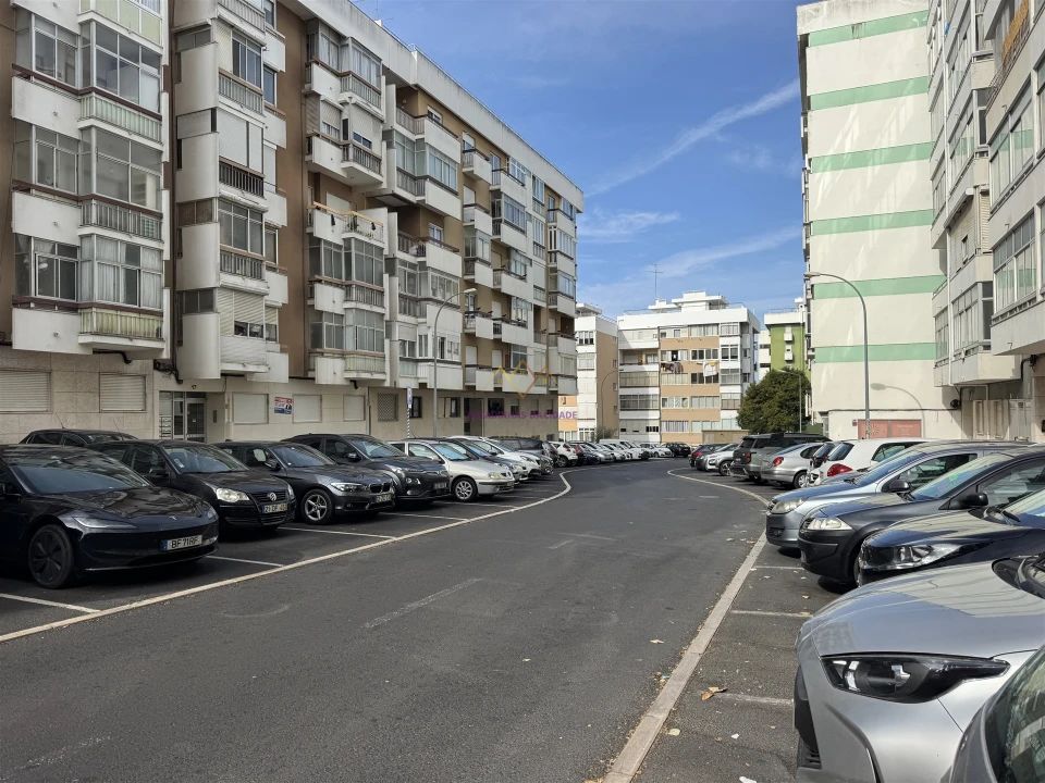 Apartamento T2 para Venda em Oeiras e São Julião da Barra, Paço de Arcos e Caxias Foto 10