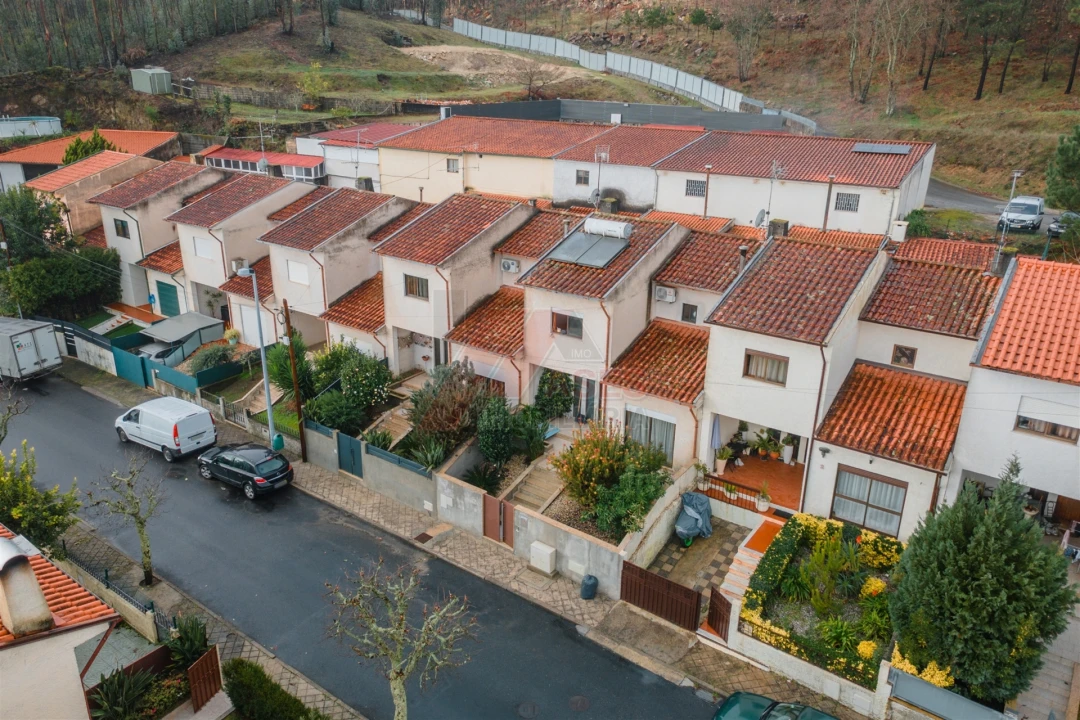 Moradia T3 para Venda em Fafe Foto 26