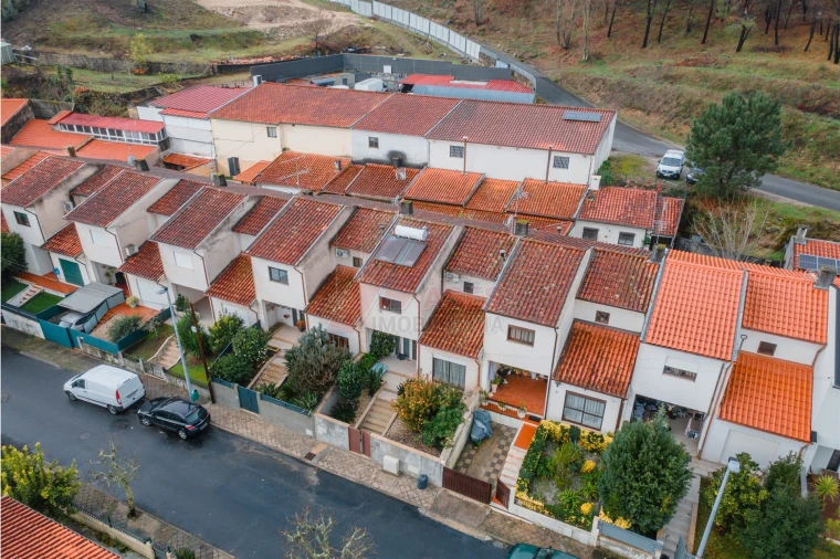 Moradia T3 para Venda em Fafe Foto 33