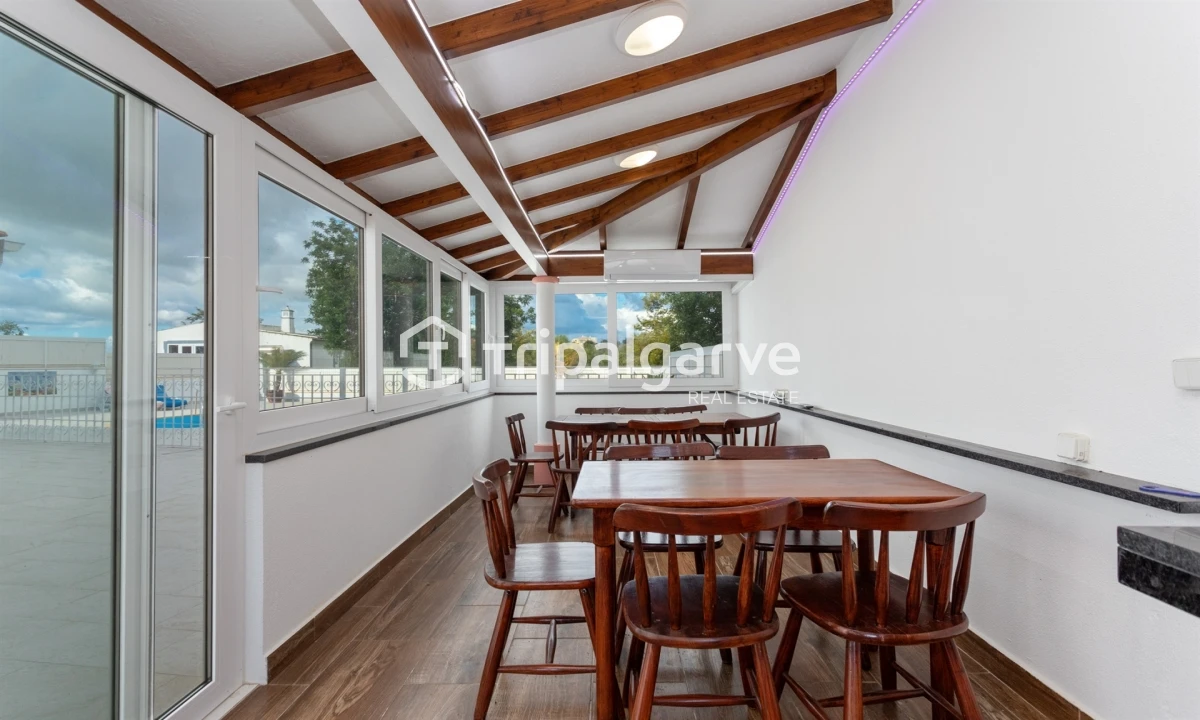 Moradia T5 para Venda em Guia Foto 38