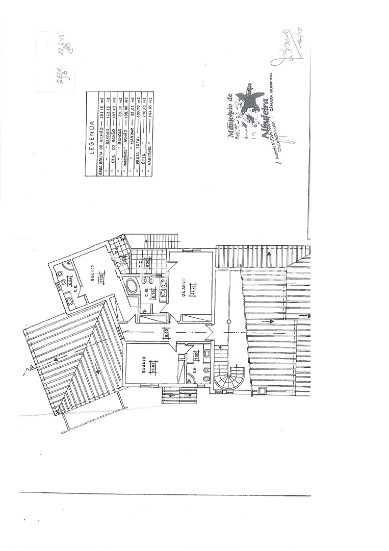 Moradia T5 para Venda em Guia Foto 51