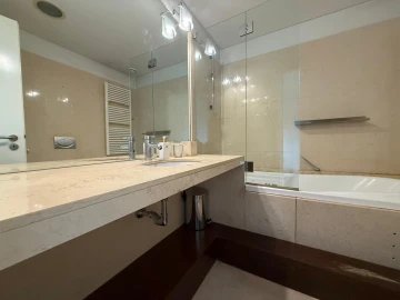 Apartamento T2 para Venda em Aldoar, Foz do Douro e Nevogilde