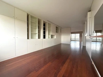 Apartamento T2 para Venda em Aldoar, Foz do Douro e Nevogilde