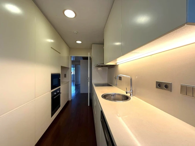 Apartamento T2 para Venda em Aldoar, Foz do Douro e Nevogilde Foto 14
