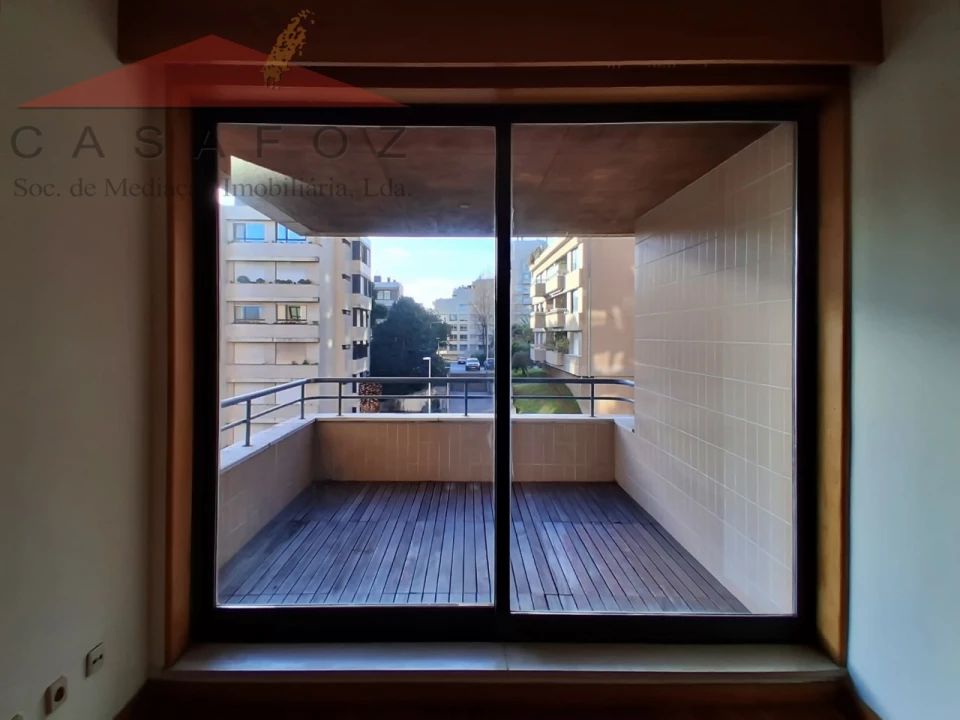 Apartamento T1 para Arrendamento em Aldoar, Foz do Douro e Nevogilde Foto 4