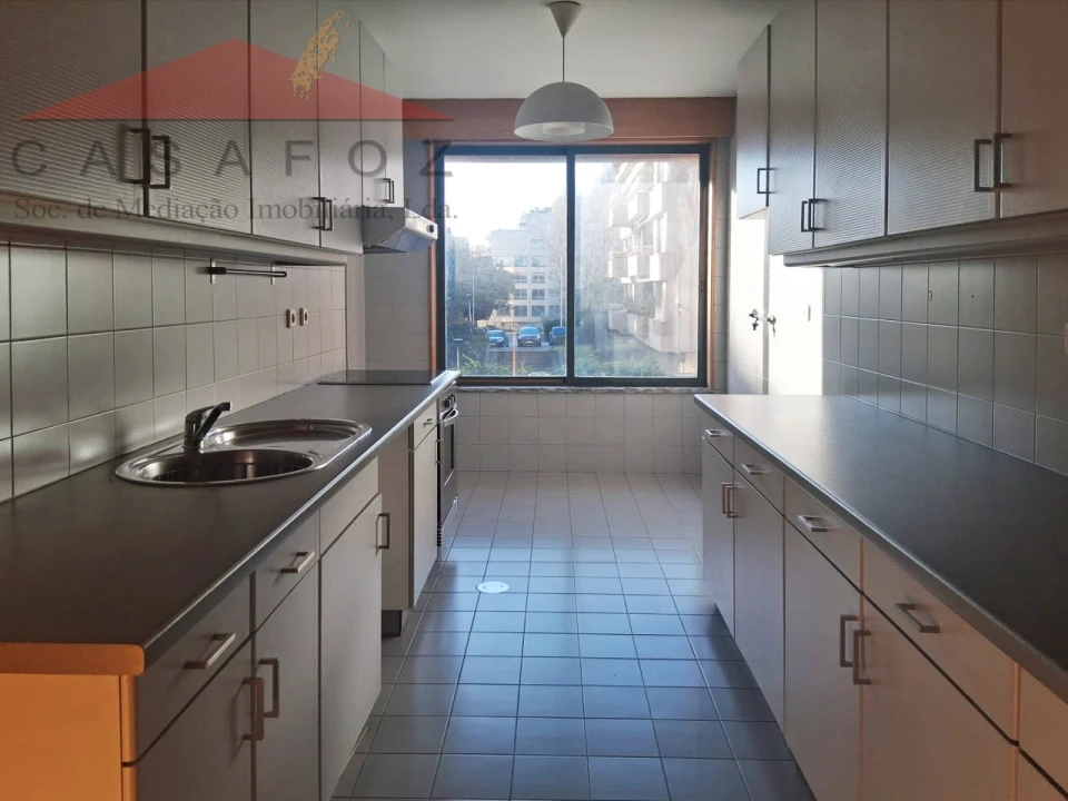 Apartamento T1 para Arrendamento em Aldoar, Foz do Douro e Nevogilde Foto 9