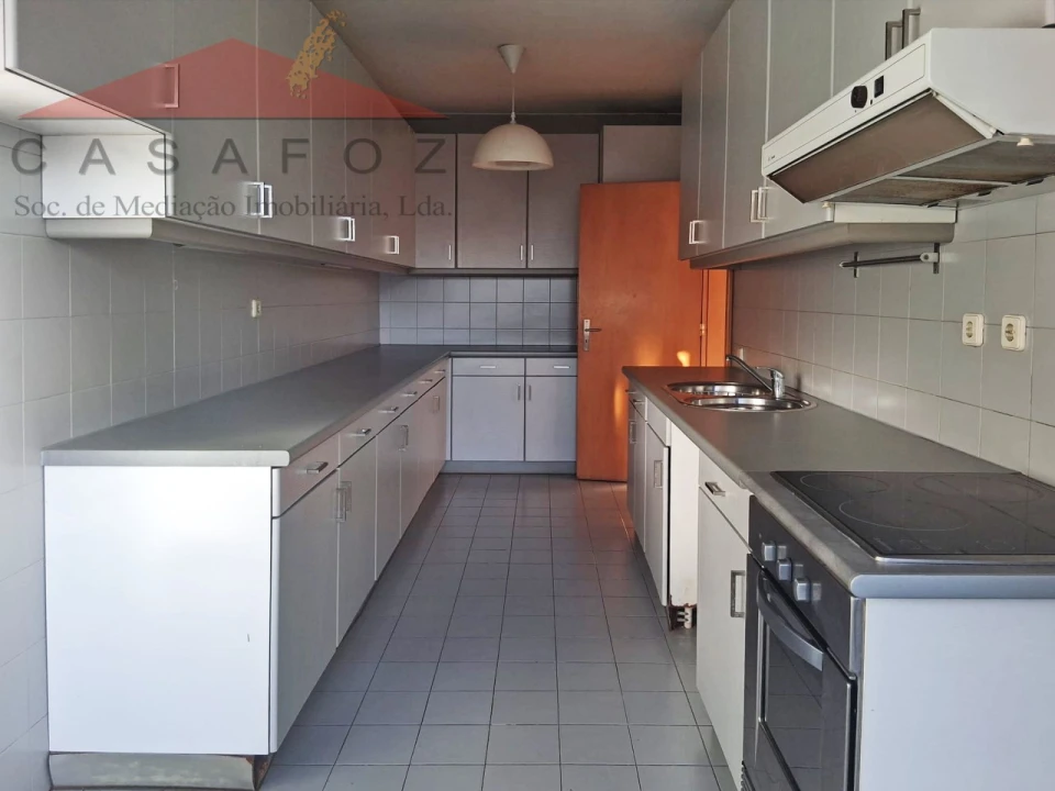 Apartamento T1 para Arrendamento em Aldoar, Foz do Douro e Nevogilde Foto 10