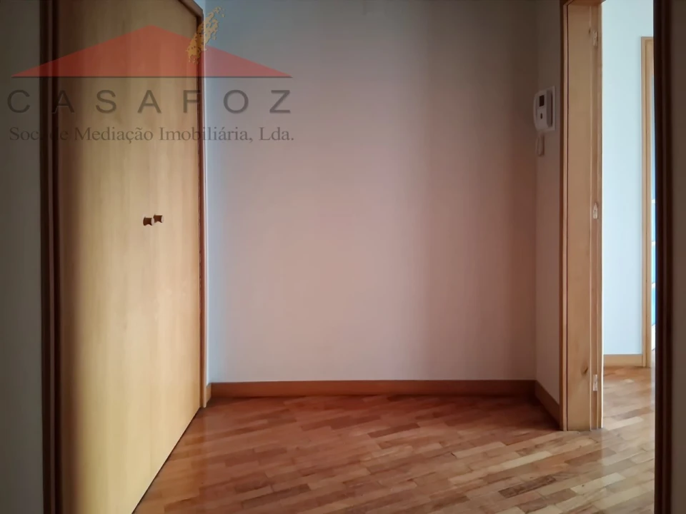 Apartamento T1 para Arrendamento em Aldoar, Foz do Douro e Nevogilde Foto 15