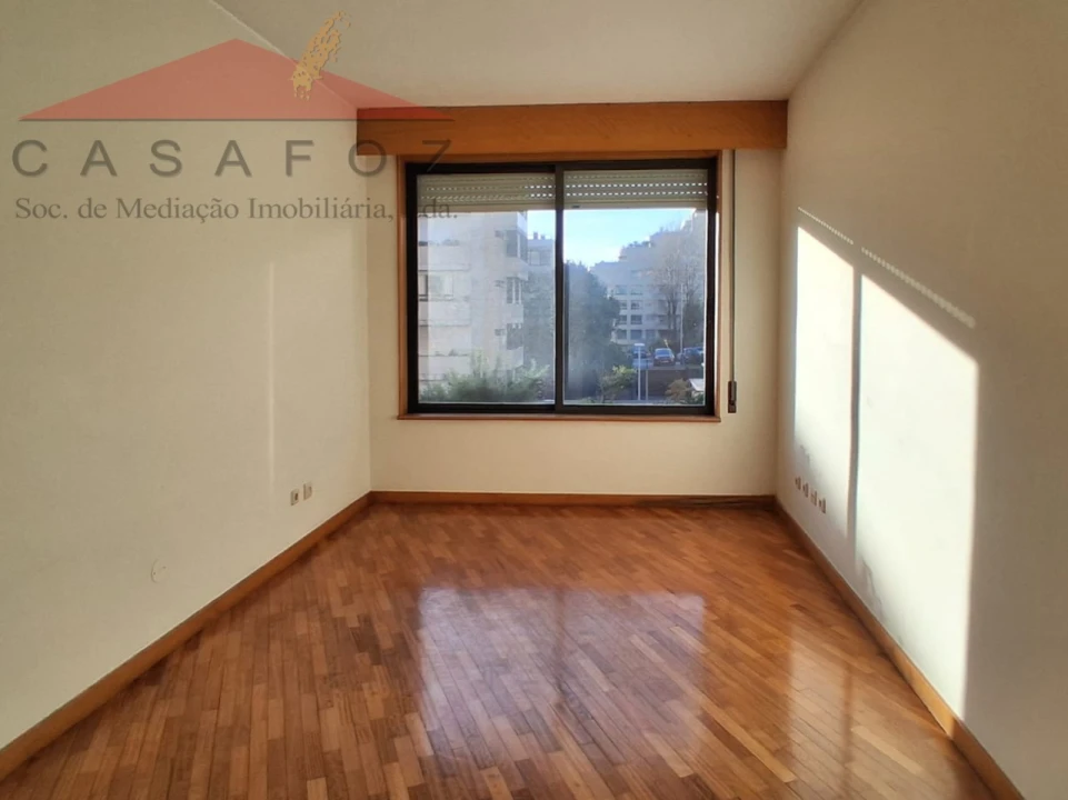 Apartamento T1 para Arrendamento em Aldoar, Foz do Douro e Nevogilde Foto 19
