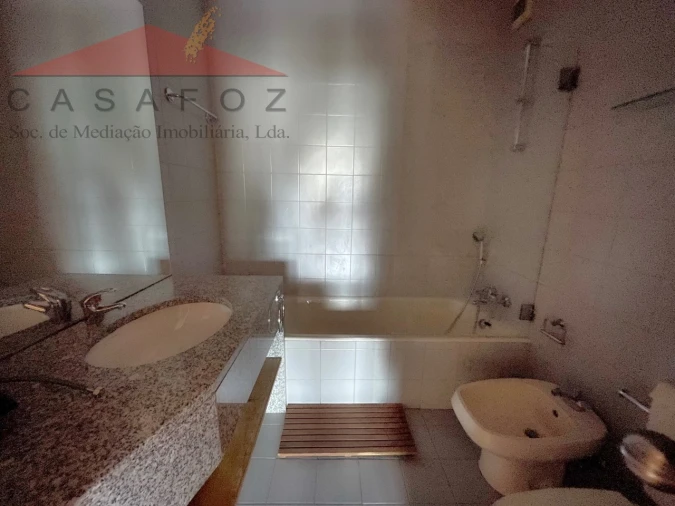 Apartamento T1 para Arrendamento em Aldoar, Foz do Douro e Nevogilde Foto 22