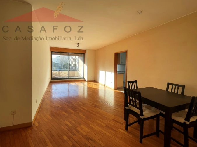 Apartamento T1 para Arrendamento em Aldoar, Foz do Douro e Nevogilde Foto 6
