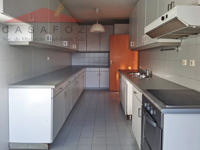 Apartamento T1 para Arrendamento em Aldoar, Foz do Douro e Nevogilde Foto 10