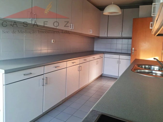 Apartamento T1 para Arrendamento em Aldoar, Foz do Douro e Nevogilde Foto 11