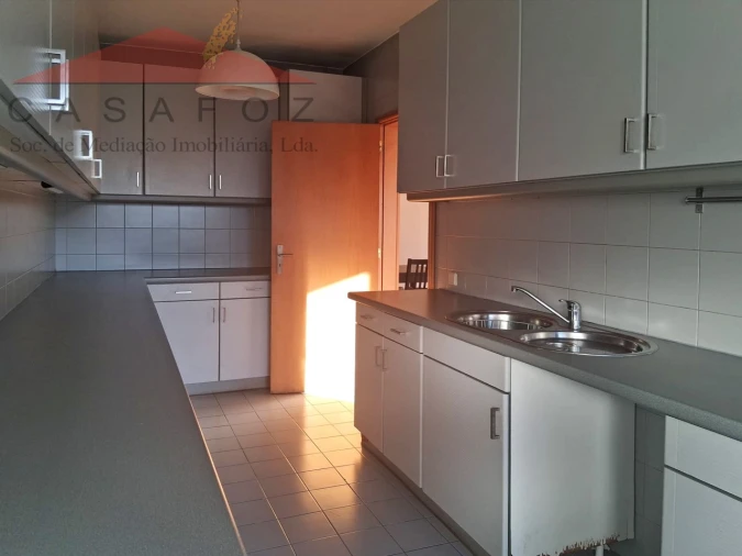Apartamento T1 para Arrendamento em Aldoar, Foz do Douro e Nevogilde Foto 12