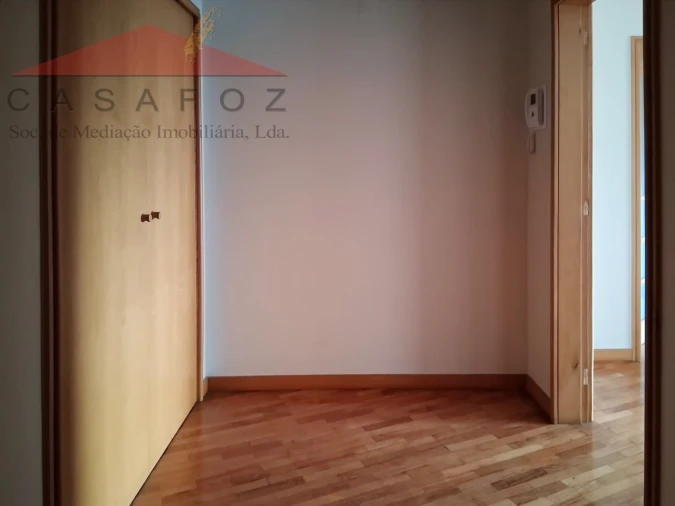 Apartamento T1 para Arrendamento em Aldoar, Foz do Douro e Nevogilde Foto 15