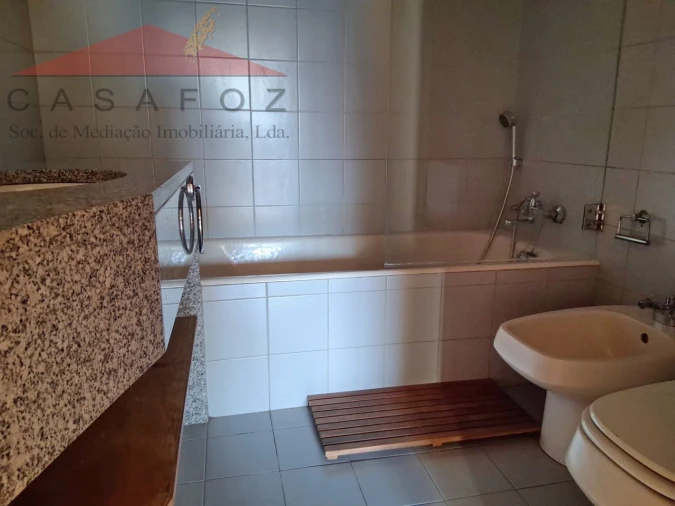 Apartamento T1 para Arrendamento em Aldoar, Foz do Douro e Nevogilde Foto 21