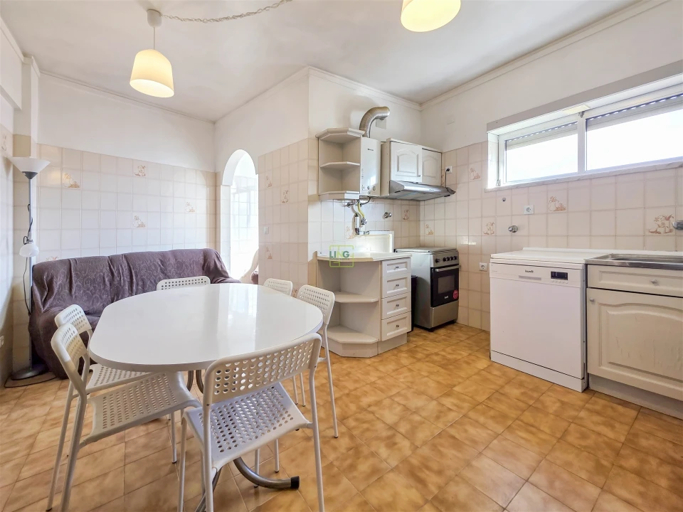 Apartamento T6 para Venda em Castelo Branco Foto 13