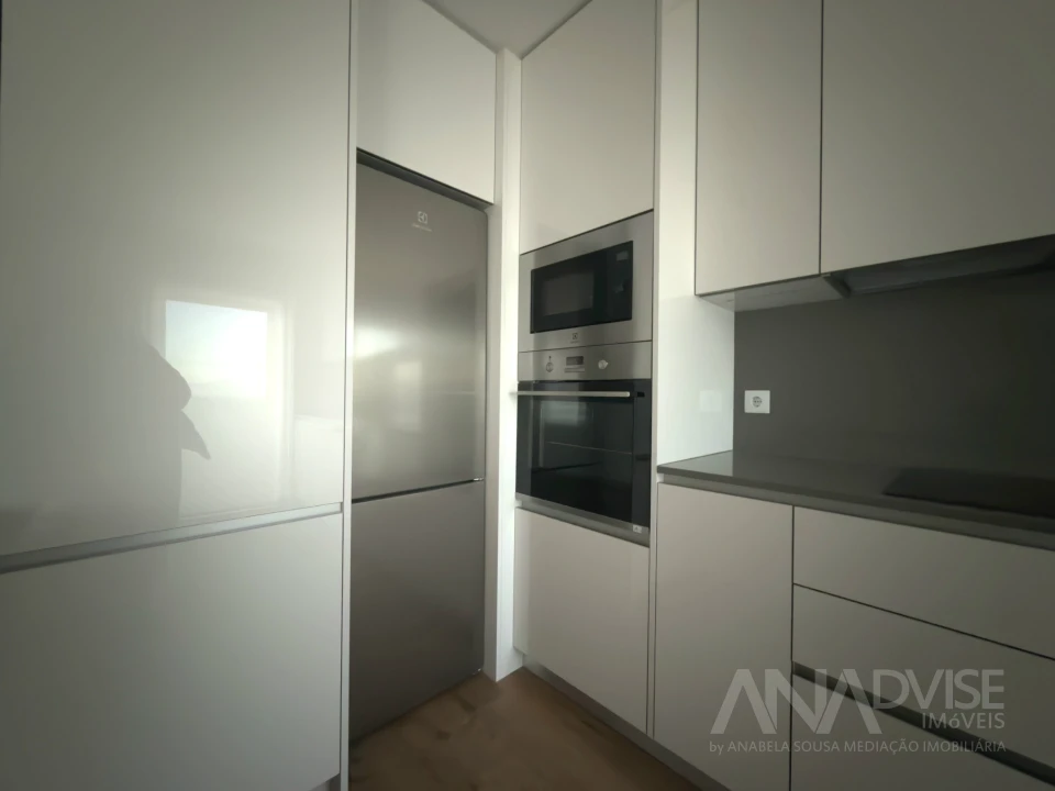 Apartamento T3 para Arrendamento em Ranhados Foto 4