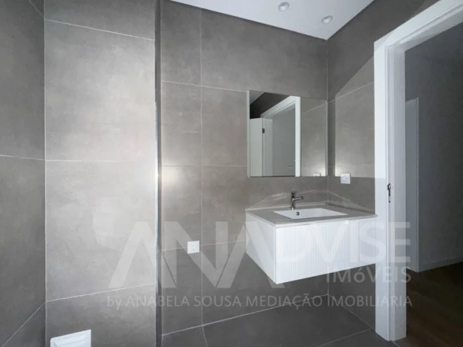 Apartamento T3 para Arrendamento em Ranhados Foto 11