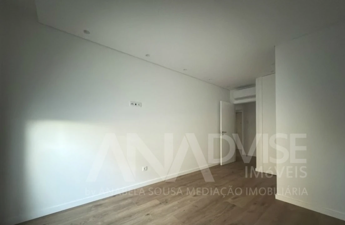 Apartamento T3 para Arrendamento em Ranhados Foto 7