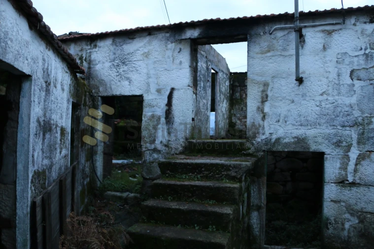 Moradia para Venda em Penhalonga e Paços de Gaiolo Foto 3