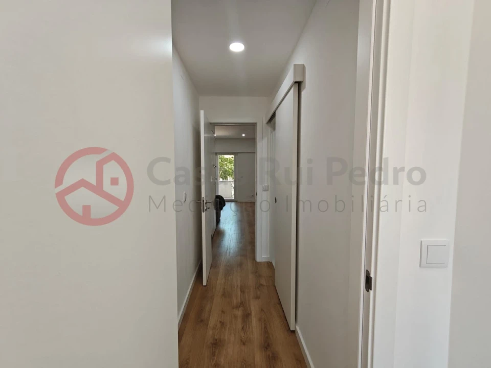 Apartamento T3 para Venda em Benfica Foto 11