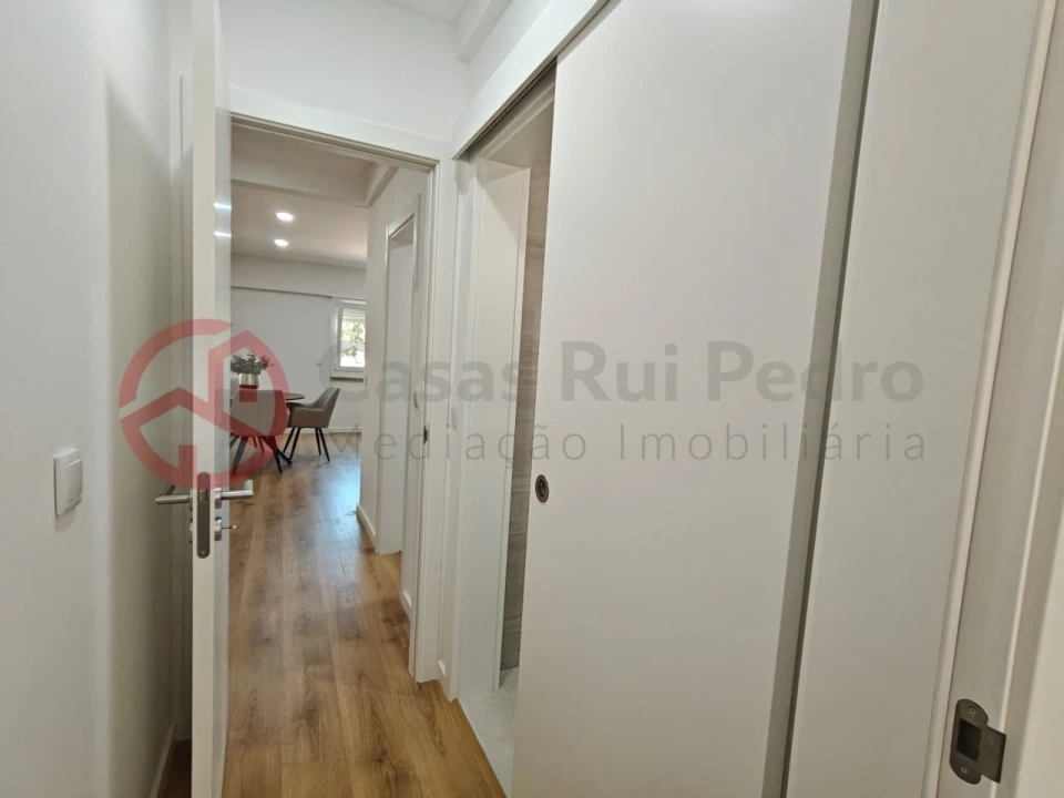 Apartamento T3 para Venda em Benfica Foto 19