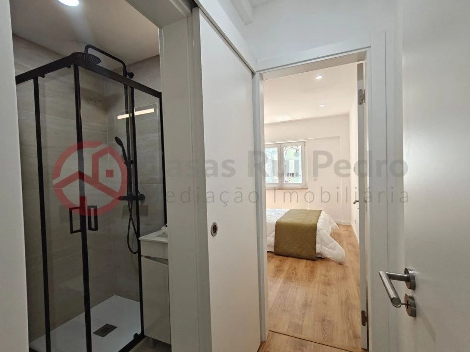 Apartamento T3 para Venda em Benfica Foto 24