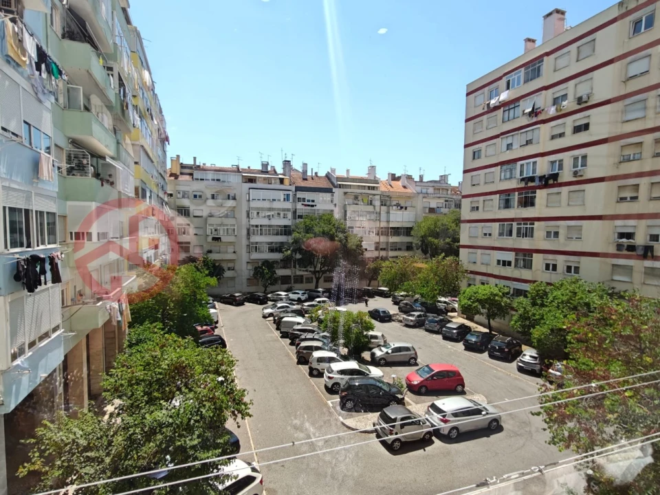 Apartamento T3 para Venda em Benfica Foto 30
