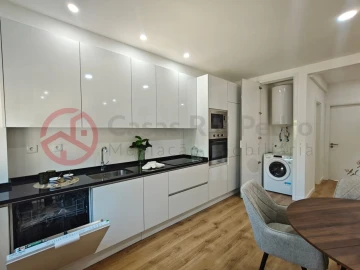 Apartamento T3 para Venda em Benfica