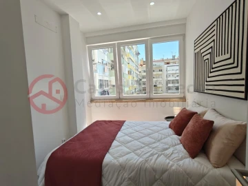 Apartamento T3 para Venda em Benfica