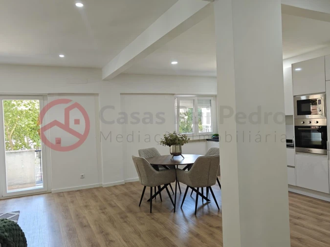Apartamento T3 para Venda em Benfica Foto 8