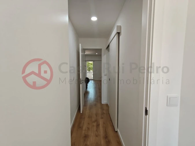 Apartamento T3 para Venda em Benfica Foto 11