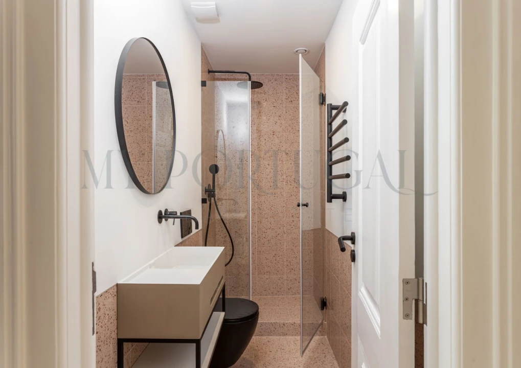 Apartamento T1 para Venda em Santa Maria Maior Foto 9