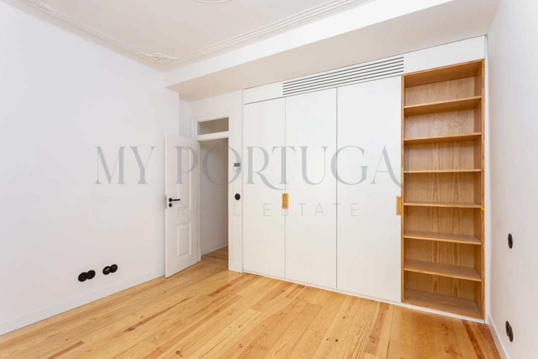 Apartamento T1 para Venda em Santa Maria Maior Foto 19