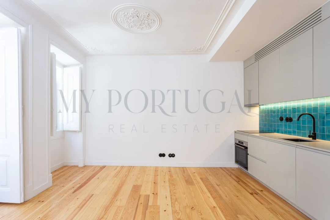 Apartamento T1 para Venda em Santa Maria Maior Foto 8