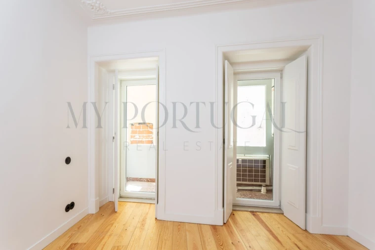 Apartamento T1 para Venda em Santa Maria Maior Foto 16