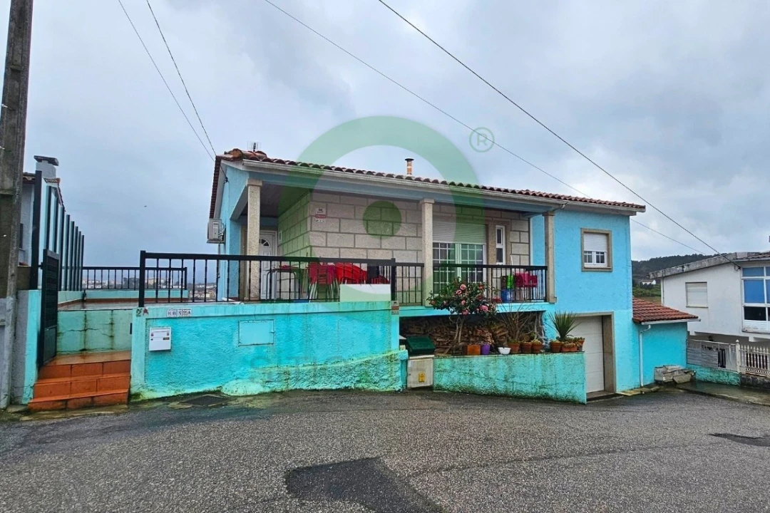 Moradia T3 para Venda em Santa Maria Maior Foto 1