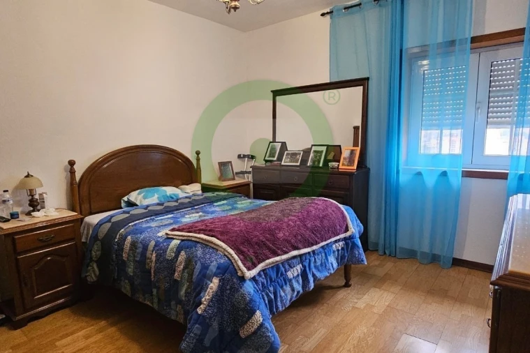 Moradia T3 para Venda em Santa Maria Maior Foto 8