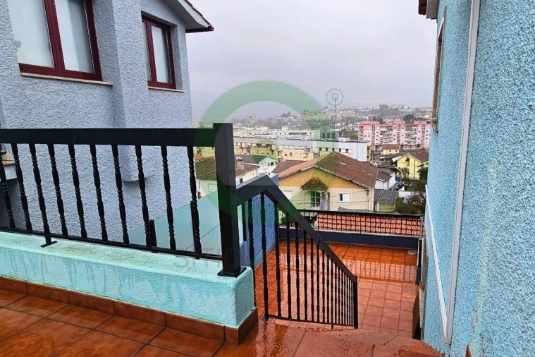 Moradia T3 para Venda em Santa Maria Maior Foto 18