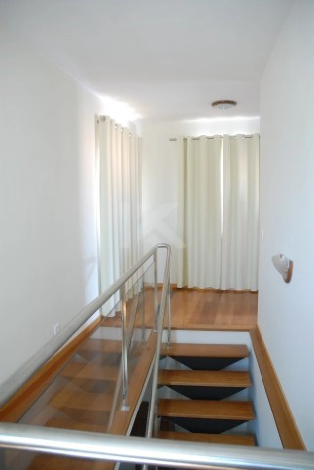 Apartamento T1 para Arrendamento em Funchal (Se) Foto 4