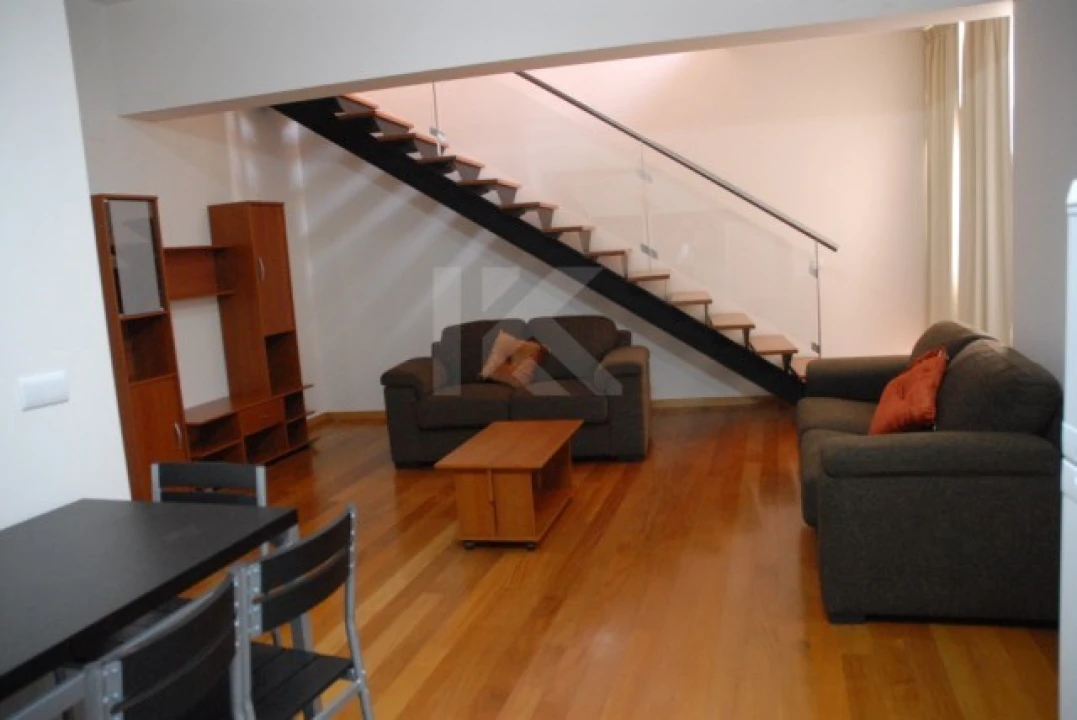 Apartamento T1 para Arrendamento em Funchal (Se) Foto 6